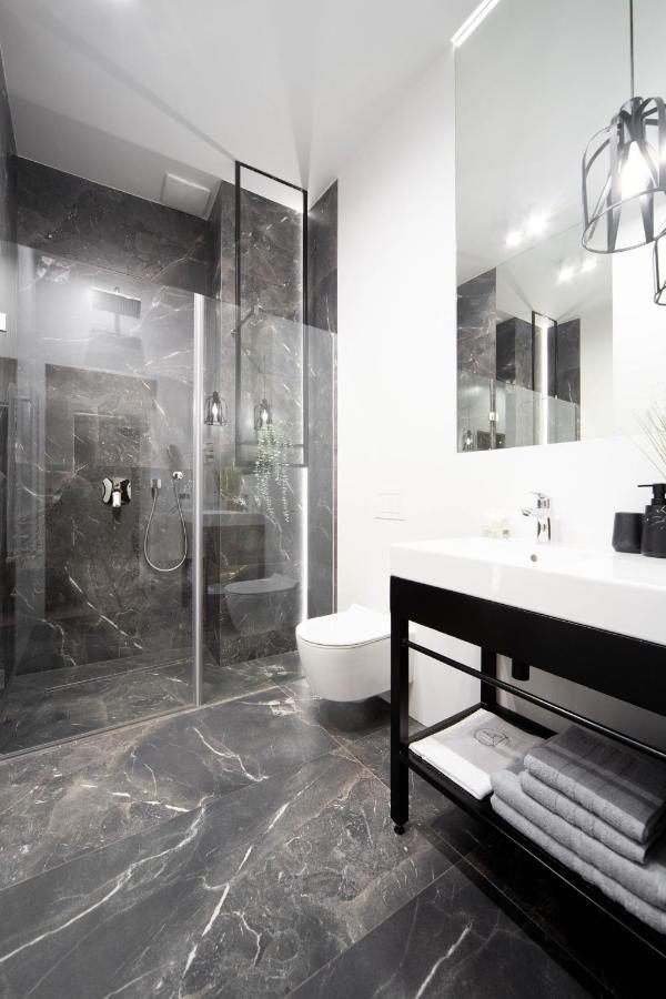 Jacuzzi Apartment Main Square Krakau Buitenkant foto