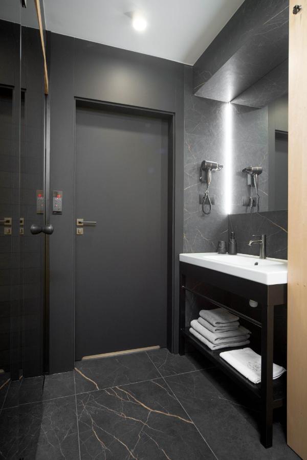 Jacuzzi Apartment Main Square Krakau Buitenkant foto
